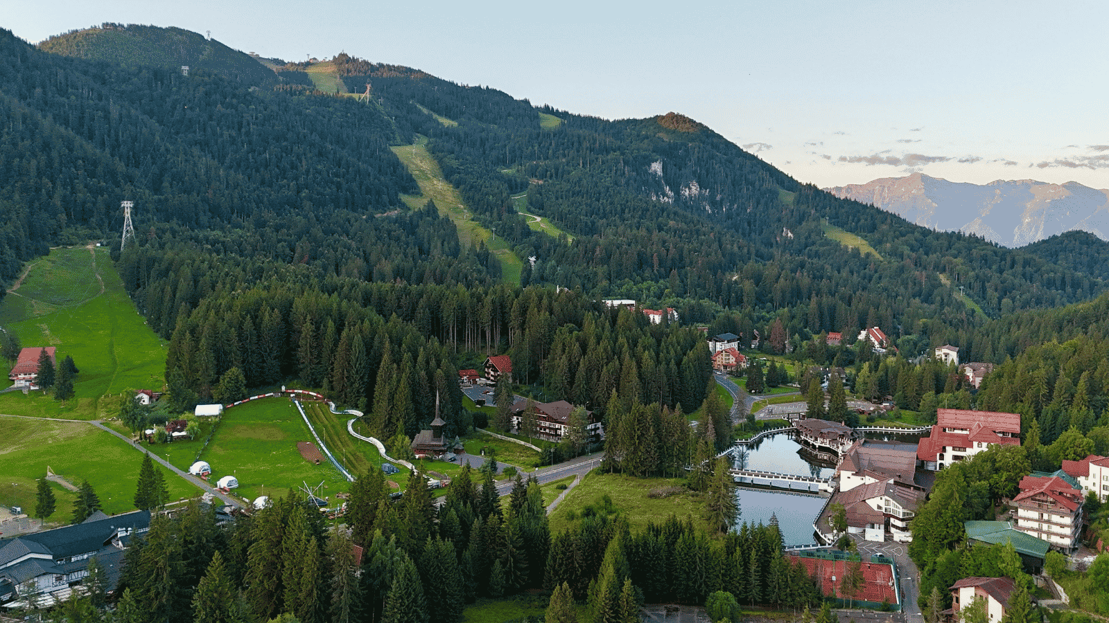 De ce sa alegi Poiana Brașov vara - Hotel Simona Halep